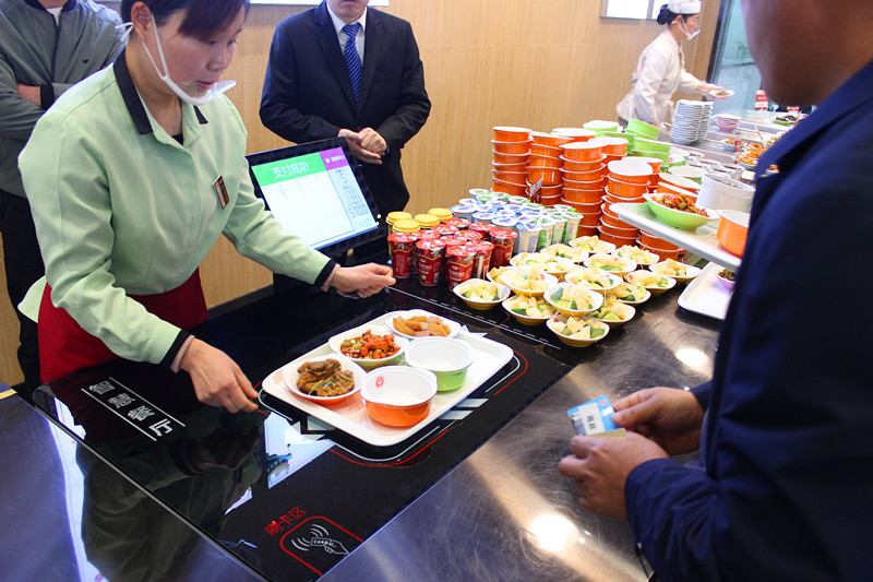 政府智慧餐廳運營現場.jpg 政府智慧餐廳運營現場.jpg